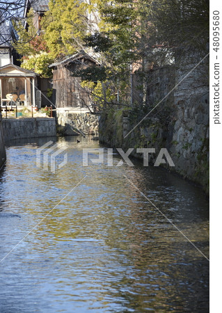 [Shiga Prefecture Nagahama] Townscape along the old highway 48095680