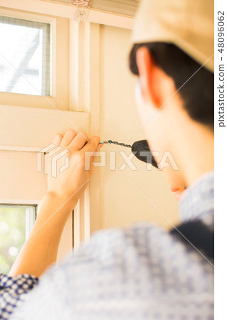 男人享受DIY 男人享受DIY 48096062