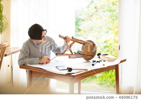 Men enjoying DIY Men enjoying DIY 48096178