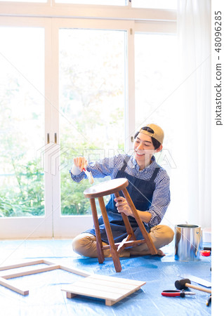男人享受DIY 男人享受DIY 48096285