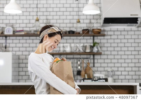 Female Lifestyle Cuisine 48097367