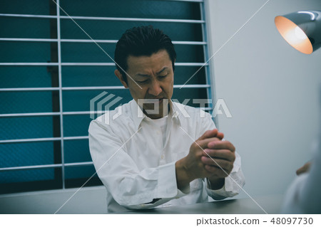 男人 男 男性 48097730