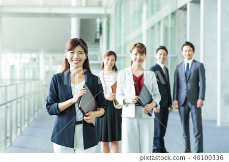 Business office Business woman businessman Business office Business woman businessman 48100336