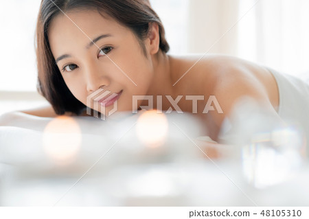 Female relaxation esthetics 48105310