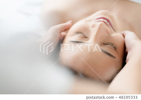 Female relaxation esthetics 48105333