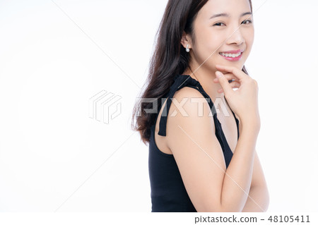 Female beauty portrait 48105411