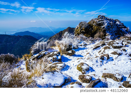 伏根山的冬季風景（雲仙山和霜凍的冬季風景）[長崎縣雲仙市] 48112060