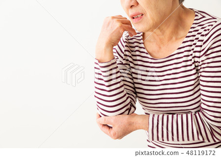 Senior elbow pain Senior elbow pain 48119172