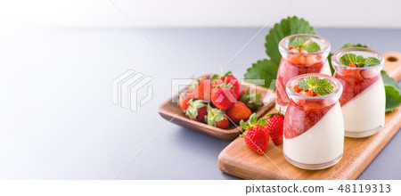 Strawberry dessert Strawberry dessert Strawberry dessert Strawberry dessert 48119313