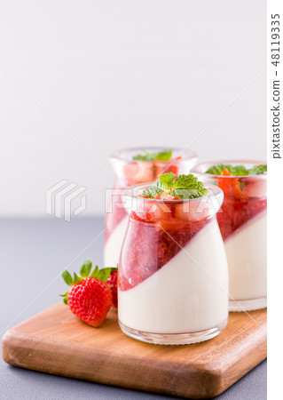 Strawberry dessert Strawberry dessert Strawberry dessert Strawberry dessert 48119335