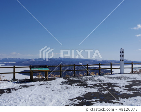 Bihoro Pass in winter 48126375