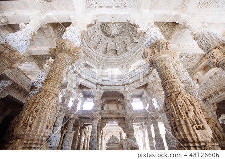Interior of Ranakpur Temple in Rajasthan, India 48126606