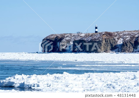 冬天的鄂霍次克海和Nogei Cape Abashiri市 48131448