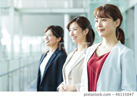 Business office team business woman Business office team business woman 48133847