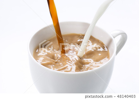 Cafe au lait Cafe au lait 48140403