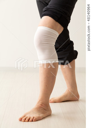 Senior knee supporter Senior knee supporter 48140964