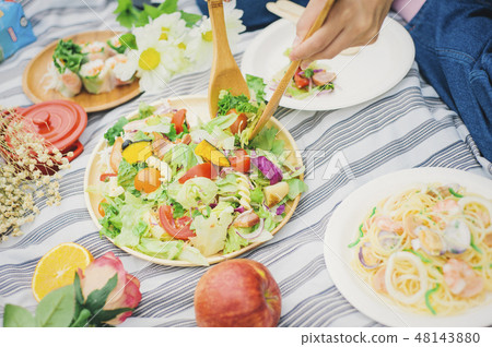Picnic food image 48143880