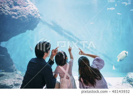 Aquarium Family 48143932