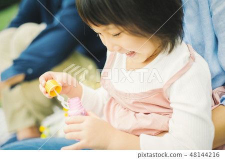Park children girls 48144216