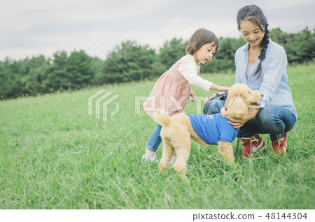 野餐家庭 48144304