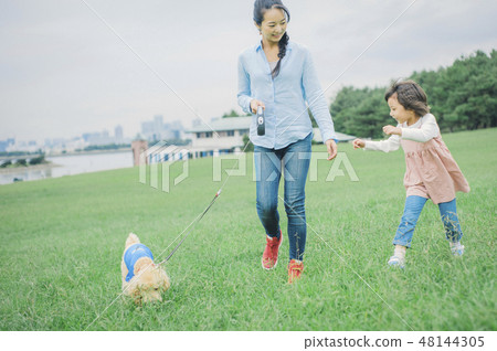Dog and Osanpo image 48144305