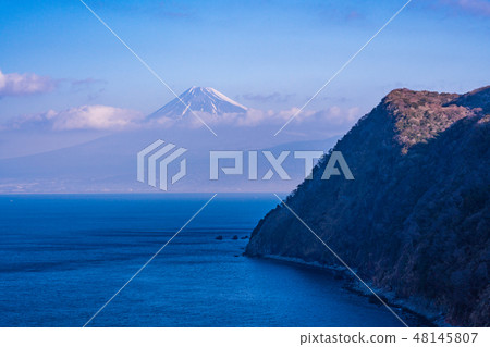 (Shizuoka Prefecture) Mt. Fuji from Nishiizu Iida in early spring 48145807