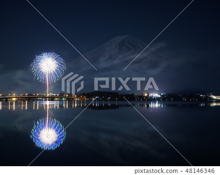 富士山和煙花 富士山和煙花 48146346