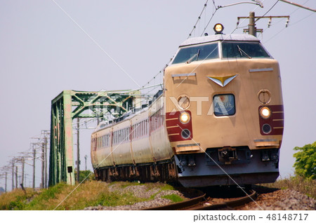 Trust bridge and 485 series · extraordinary express crab lane Trust bridge and 485 series · extraordinary express crab lane 48148717