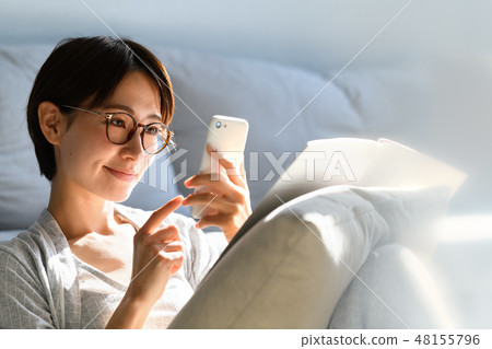 Female Lifestyle Online Shopping Female Lifestyle Online Shopping 48155796