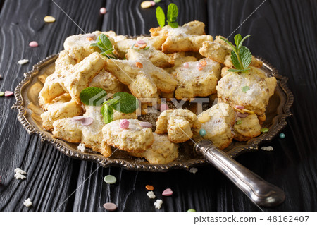 Hojarascas Traditional Mexican Shortbread Cookies 48162407