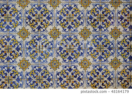 Tile blue and yellow pattern 48164179