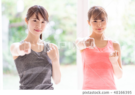 女Boxa尺寸 48166395