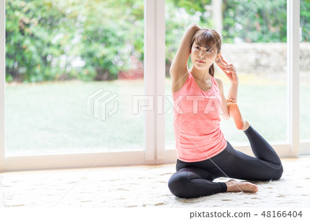 Woman exercise Woman exercise 48166404