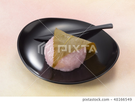 Sakura mochi 48166549