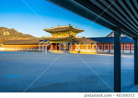 Gyeongbokgung palace 48169353