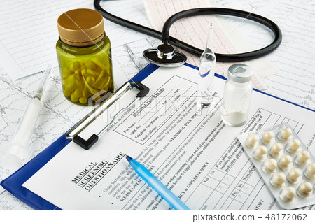 Cardiograms, stethoscope, medical questionnaire  48172062