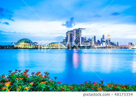 Beautiful architecture building skyscraper around marina bay in singapore city 48173354
