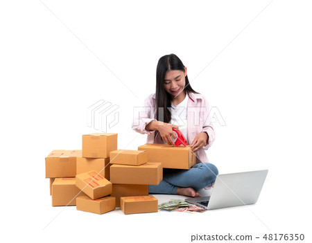 .woman working sell online .woman working sell online 48176350