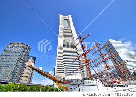 Yokohama Minato Mirai Cityscape 48181399
