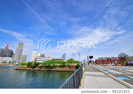 Yokohama Minato Mirai Cityscape 48181455