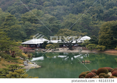 Kuribayashi Park in winter, South Lake shore, Sukiyakutei of light snow Kuribayashi Park in winter, South Lake shore, Sukiyakutei of light snow 48183334