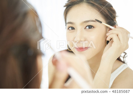 Women beauty 48185087