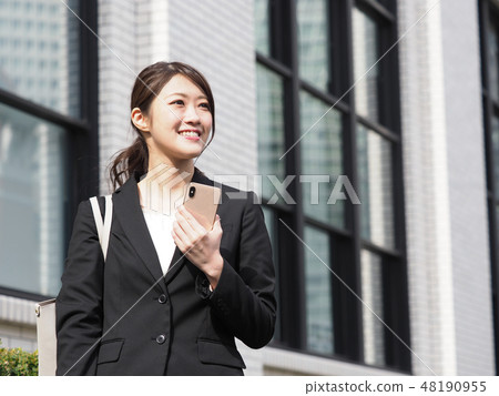 查找女商人 48190955