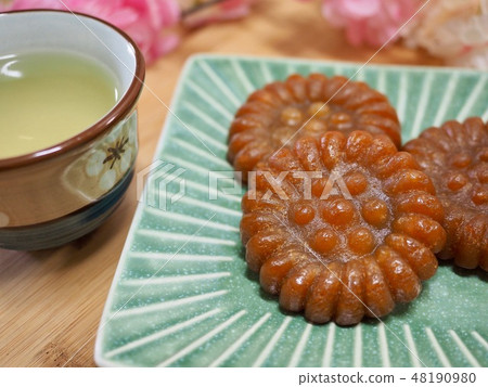 韓國料理和櫻花 48190980