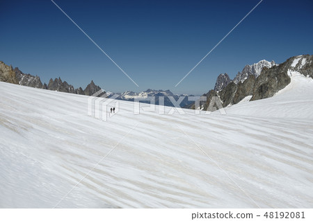 mountain landscape mountain landscape 48192081