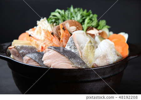 Seafood pot 48192208