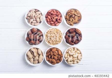 Mix of nuts Mix of nuts 48193442