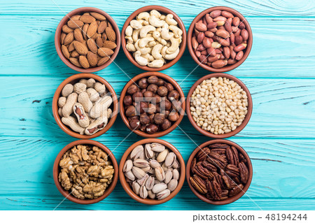 Mix of nuts 48194244
