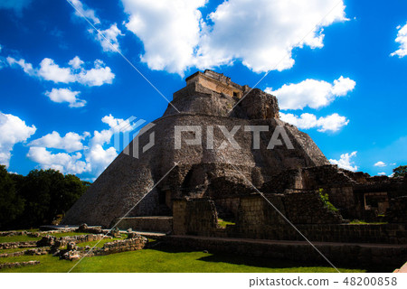 Maya Ushum Ruins 48200858