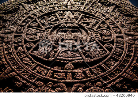 Aztec calendar 48200940